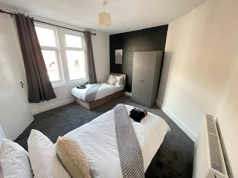 30 Percent Off Weekly Stays - 6 Bedroom House - 11 Beds Blackpool Ngoại thất bức ảnh
