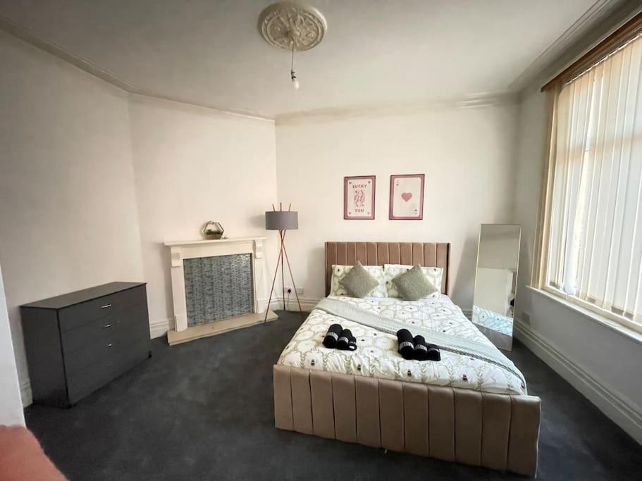 30 Percent Off Weekly Stays - 6 Bedroom House - 11 Beds Blackpool Ngoại thất bức ảnh