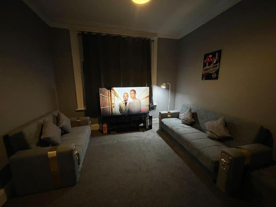 30 Percent Off Weekly Stays - 6 Bedroom House - 11 Beds Blackpool Ngoại thất bức ảnh