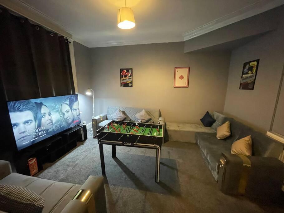 30 Percent Off Weekly Stays - 6 Bedroom House - 11 Beds Blackpool Ngoại thất bức ảnh
